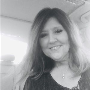 Meet your Posher, Pam